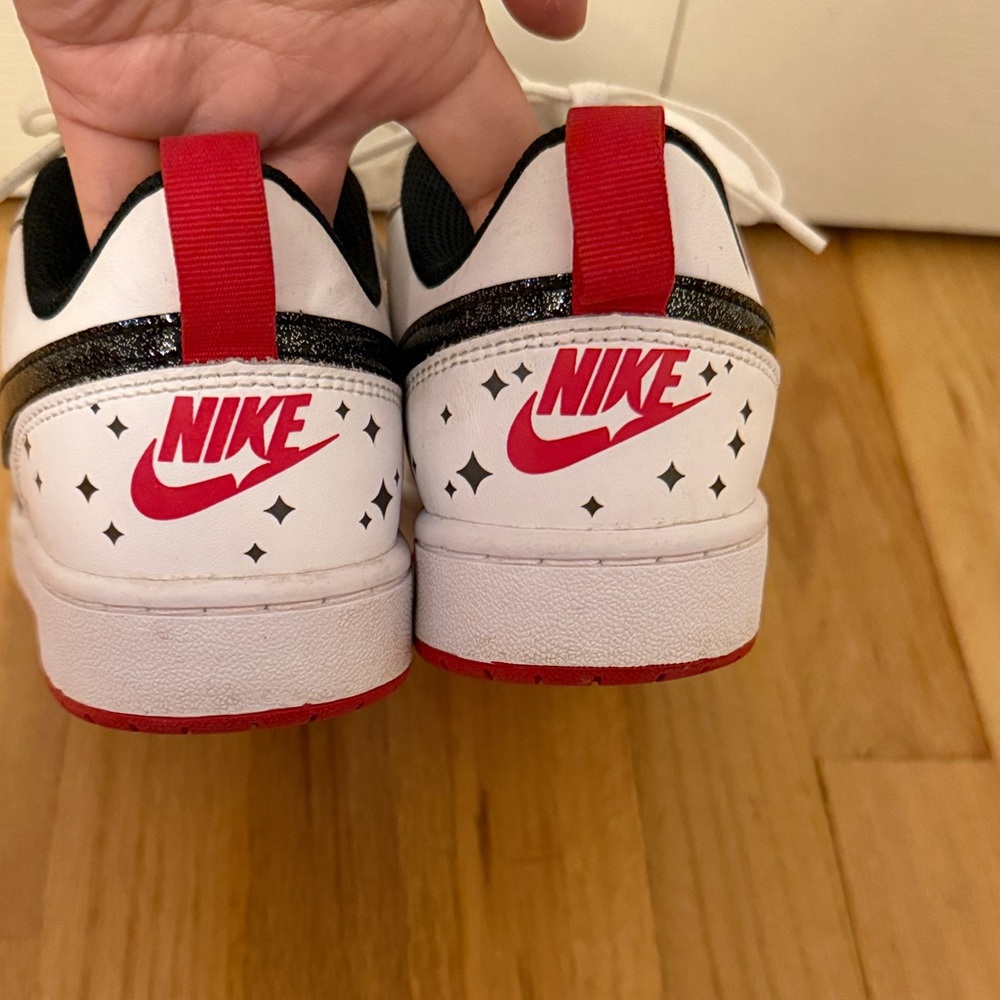 Nike Court Borough 2 SE Low White Very Berry for youth size 5 - Picture 3 of 9